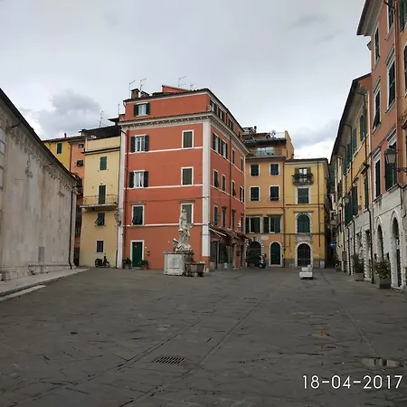Piazza Duomo * Carrara